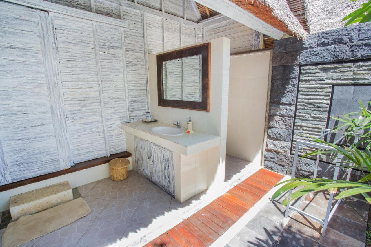Bay Shore Huts Lembongan Exterior foto
