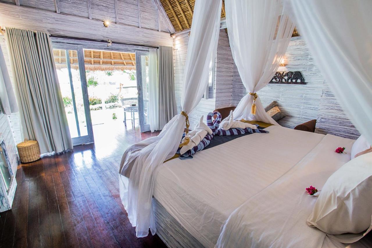 Bay Shore Huts Lembongan Exterior foto